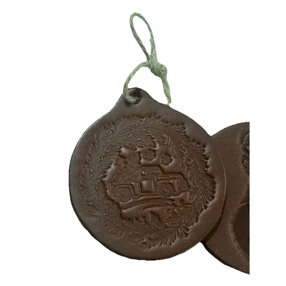 Embossed Leather Ornaments Set Of 4 Sportsman Outdoors Hunting Masculine Gift Ta